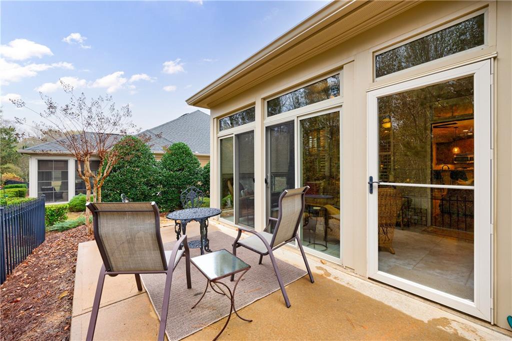 338 Shade Tree Circle
