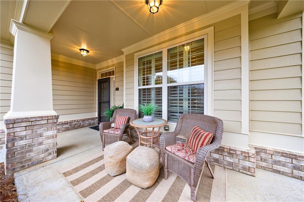 338 Shade Tree Circle