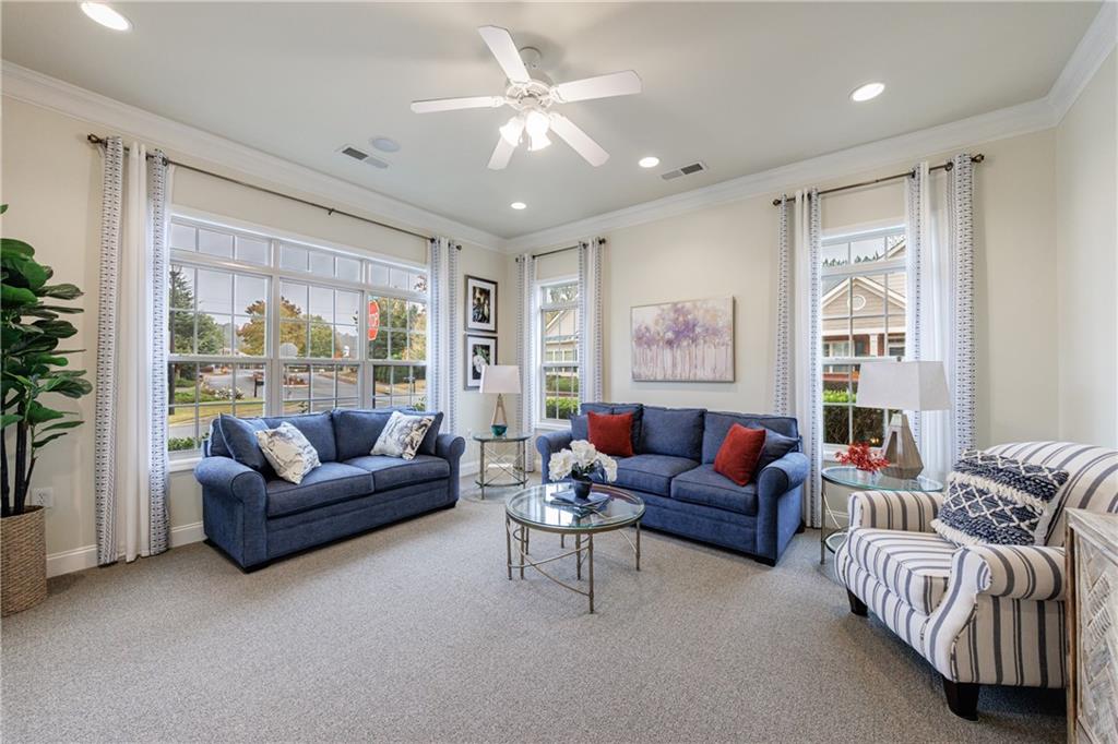 338 Shade Tree Circle