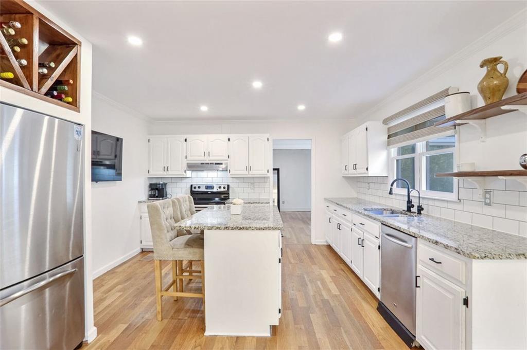 5085 Meadowbrook Circle