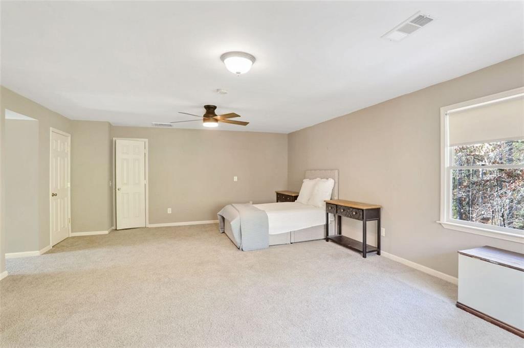 5085 Meadowbrook Circle