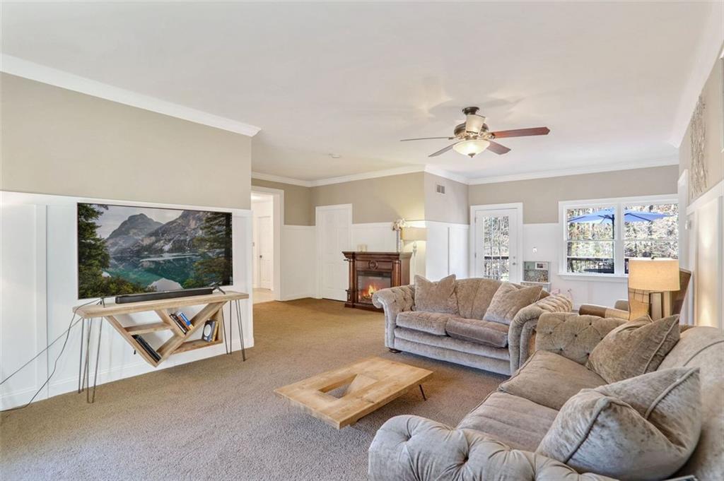 5085 Meadowbrook Circle