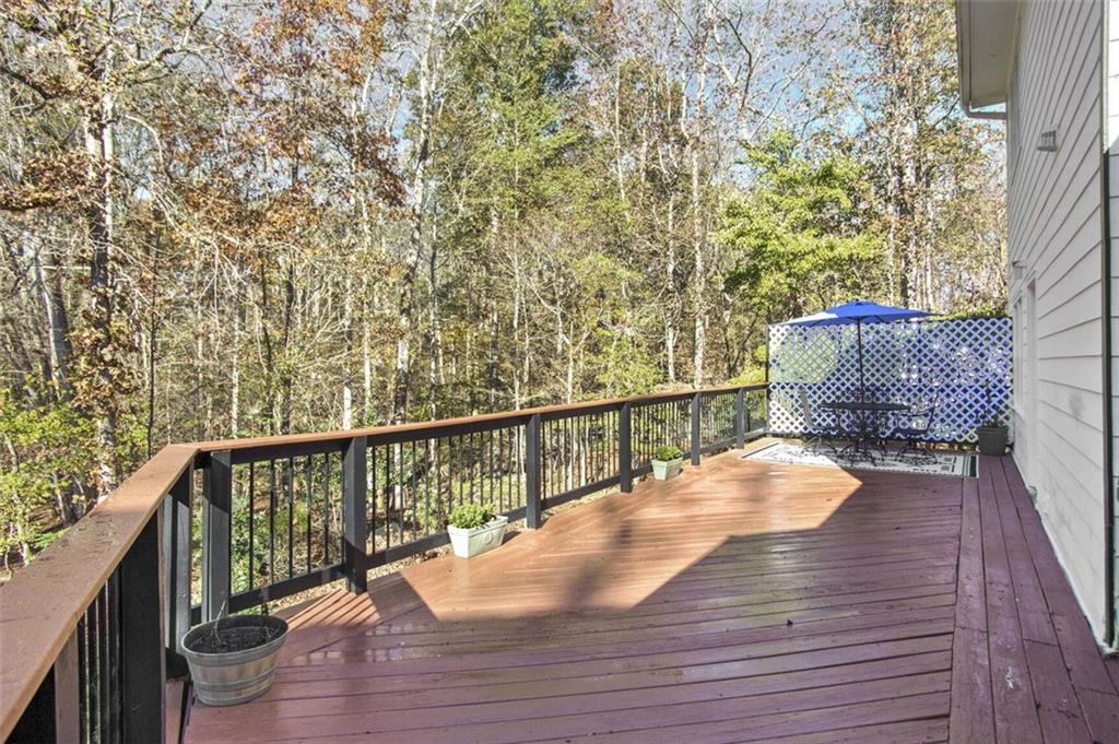 5085 Meadowbrook Circle