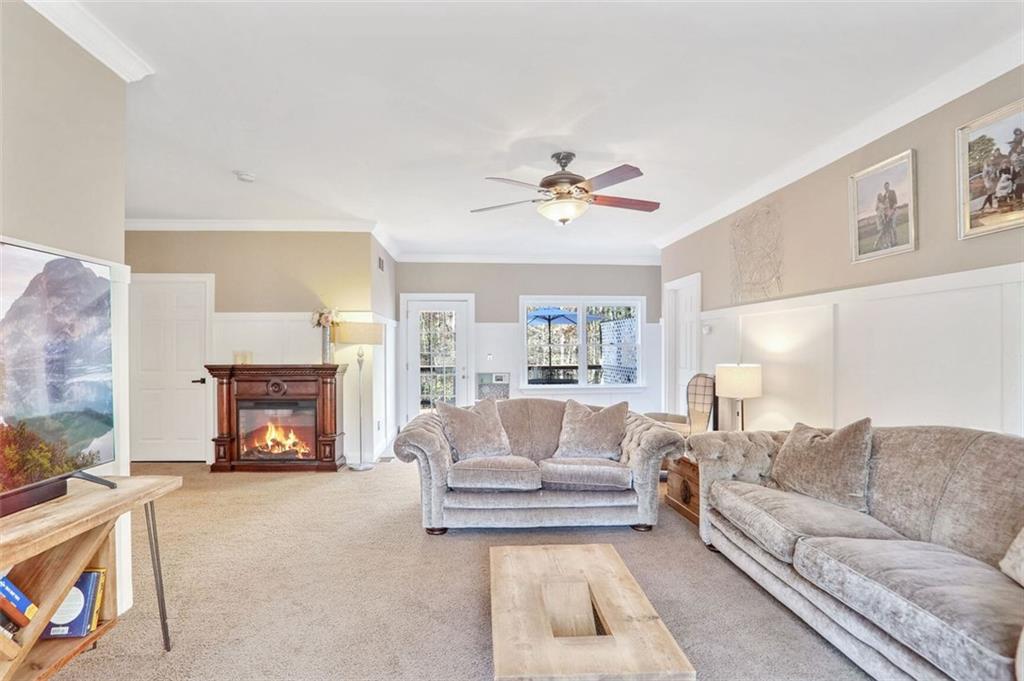 5085 Meadowbrook Circle