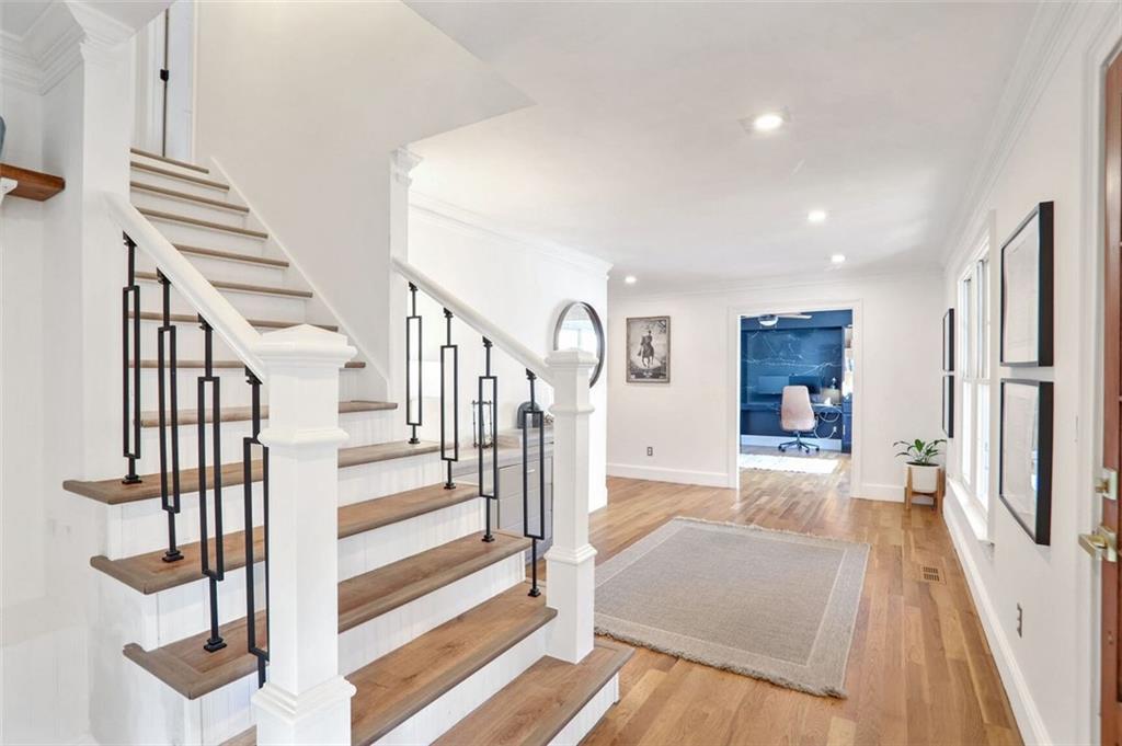 5085 Meadowbrook Circle