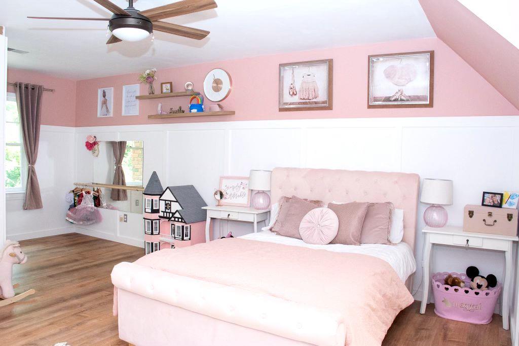 5085 Meadowbrook Circle