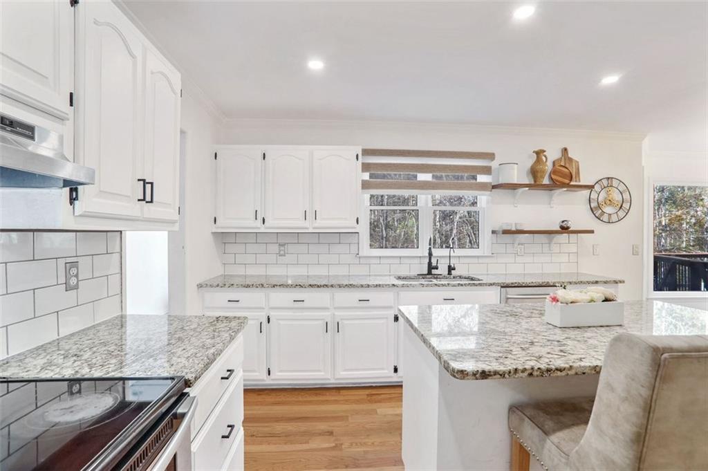5085 Meadowbrook Circle