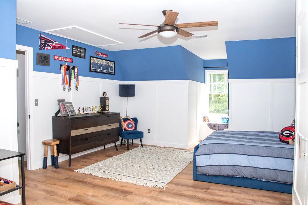 5085 Meadowbrook Circle