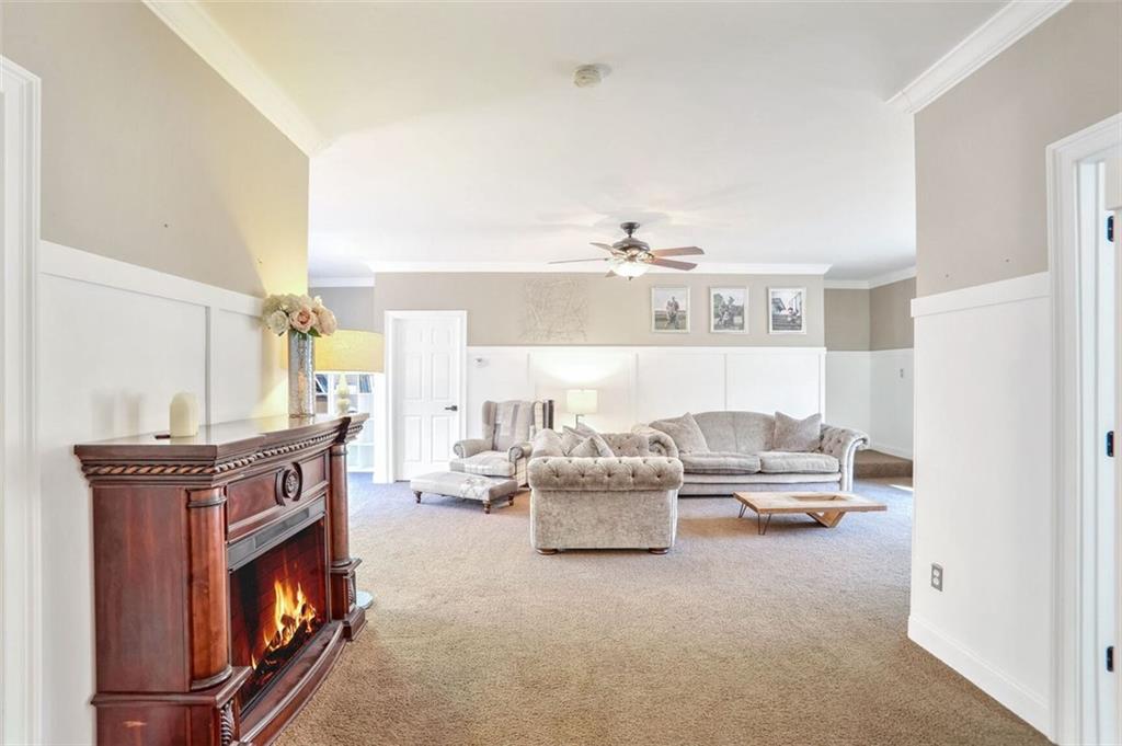 5085 Meadowbrook Circle