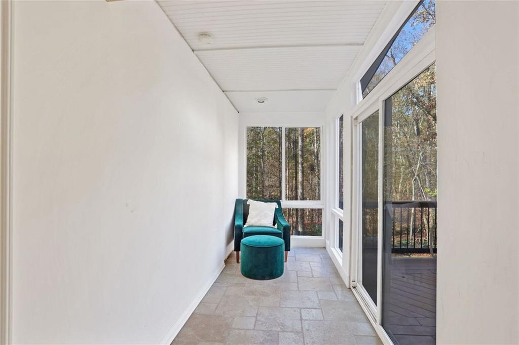 5085 Meadowbrook Circle