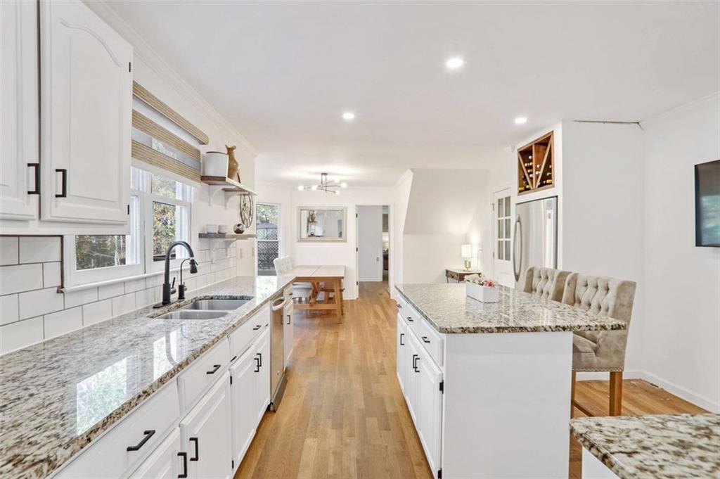 5085 Meadowbrook Circle