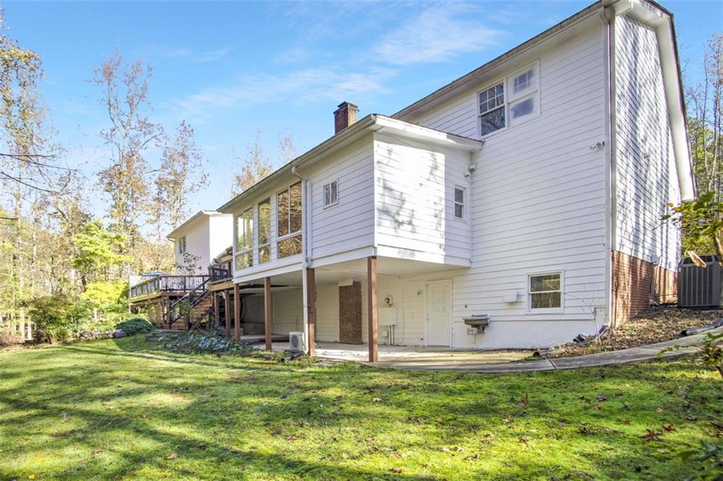 5085 Meadowbrook Circle