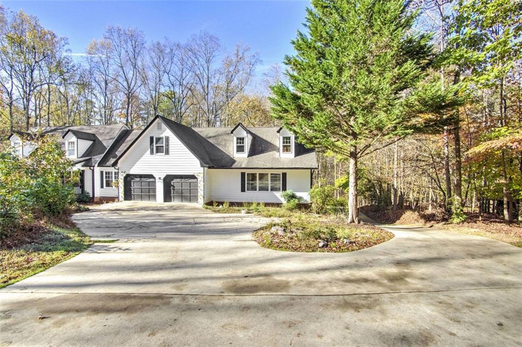 5085 Meadowbrook Circle