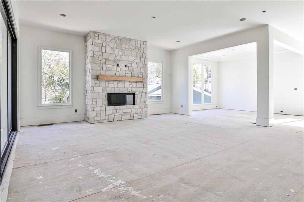 2532 Wawona Drive NE