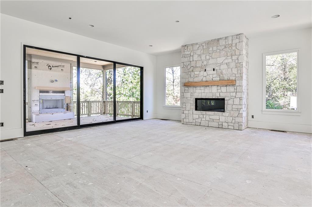2532 Wawona Drive NE
