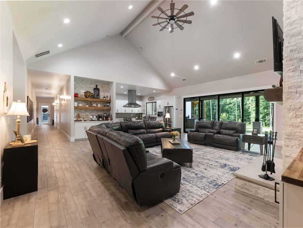 530 Penny Lane