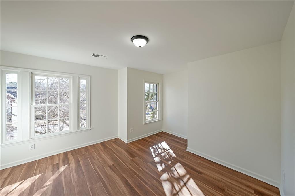 275 Wood Shoals Court