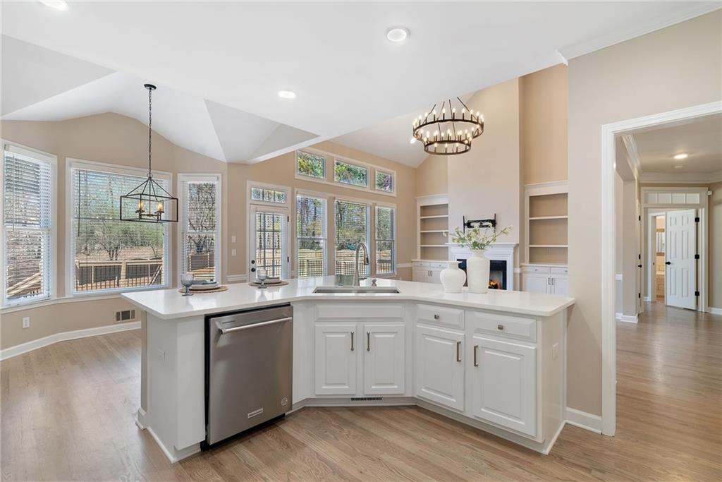 909 Waterton Court
