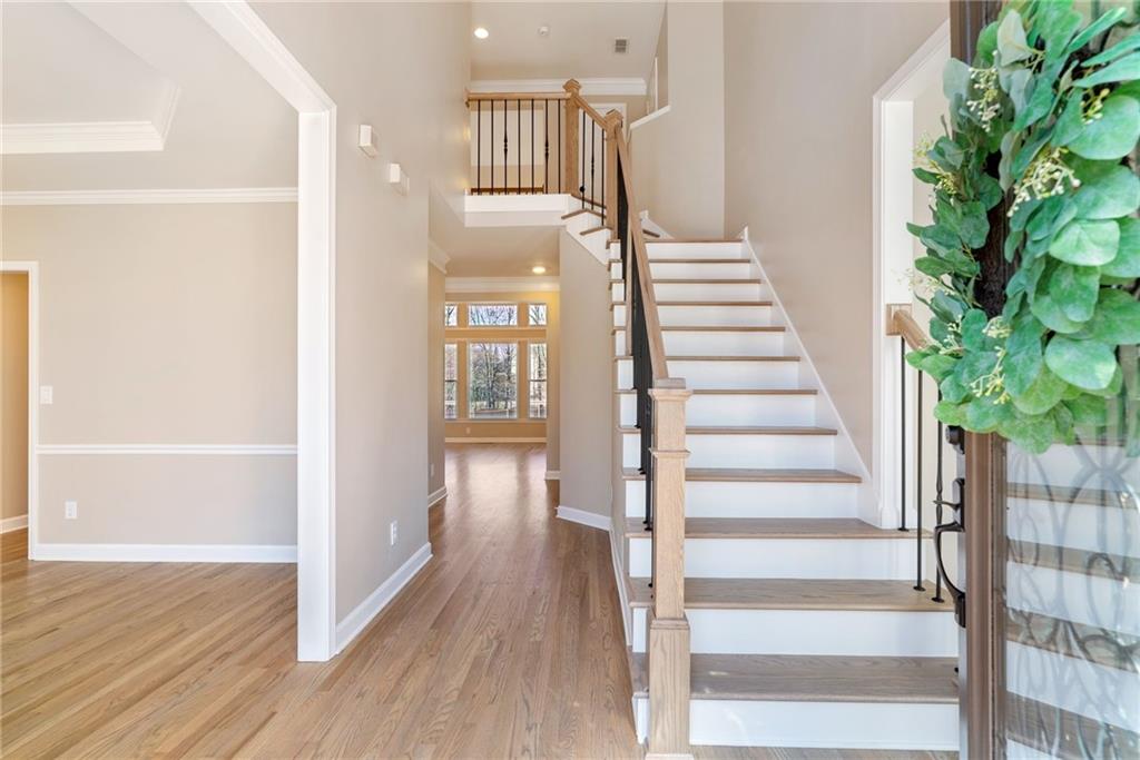 909 Waterton Court