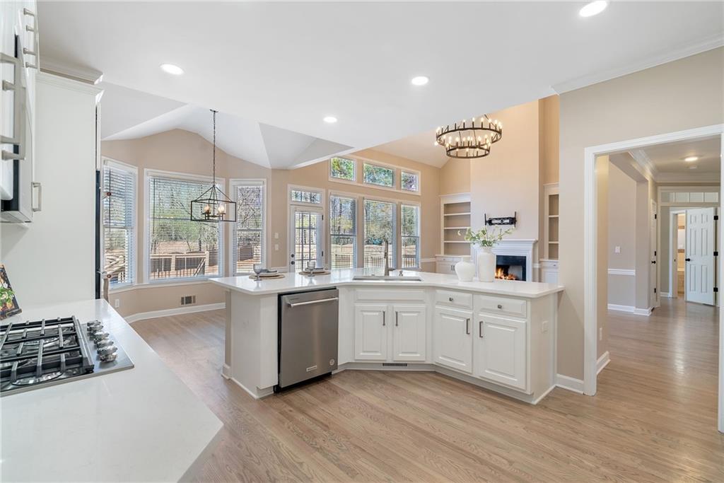 909 Waterton Court