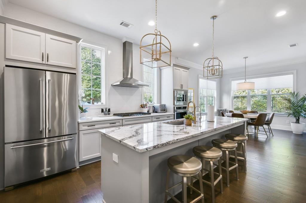 3455 Oakshire Drive NE Unit 1