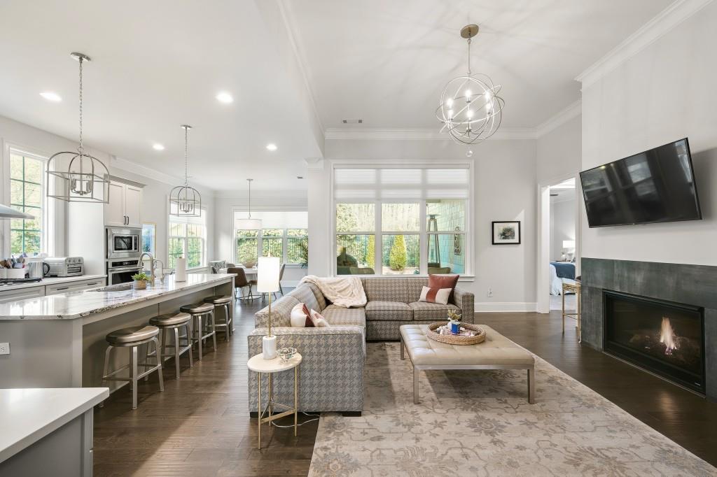 3455 Oakshire Drive NE Unit 1