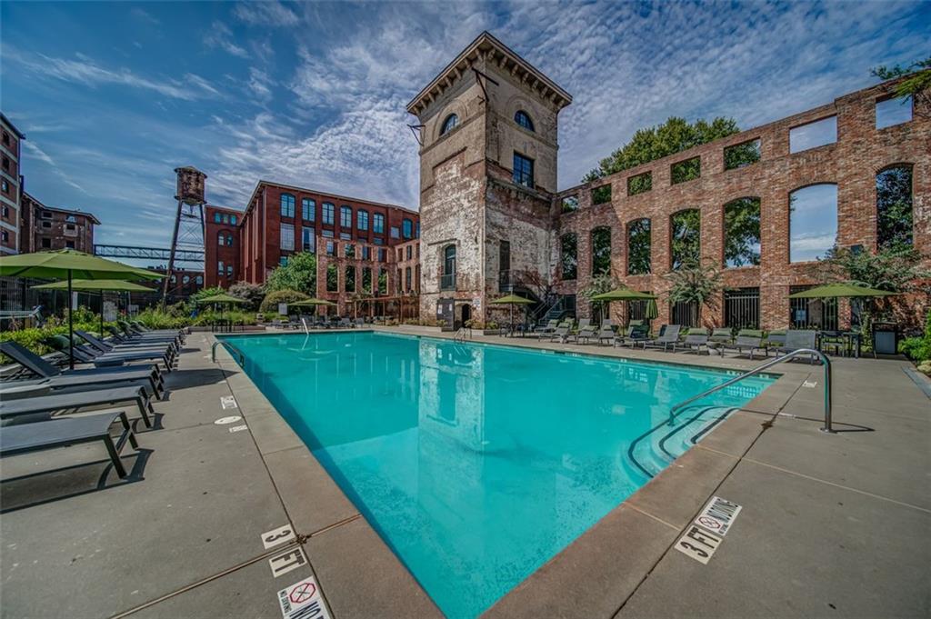 170 BOULEVARD SE Unit E411
