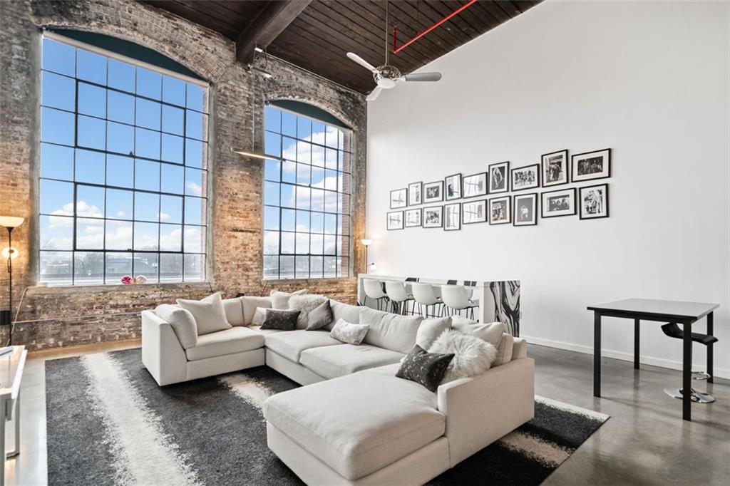 170 BOULEVARD SE Unit E411