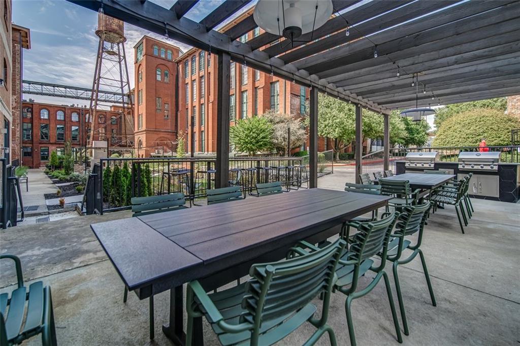 170 BOULEVARD SE Unit E411