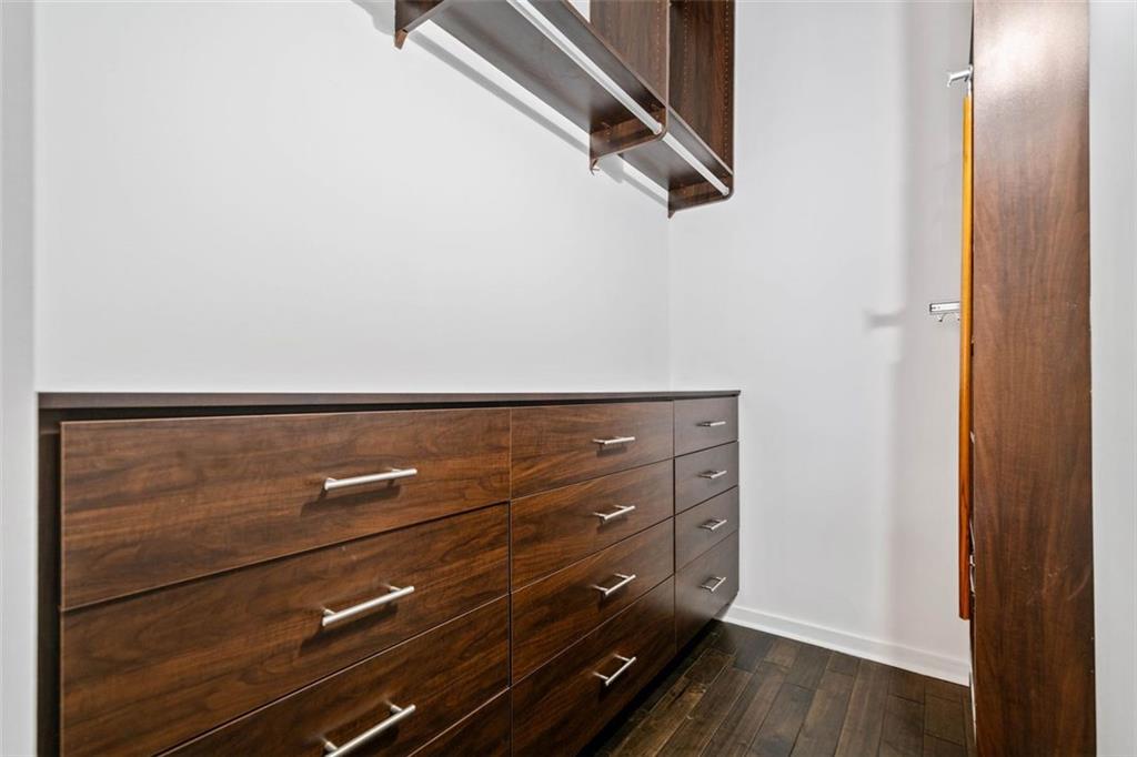 170 BOULEVARD SE Unit E411