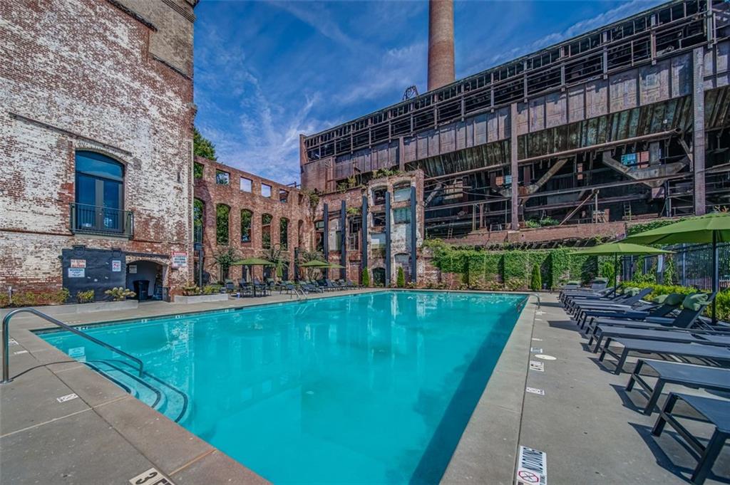 170 BOULEVARD SE Unit E411