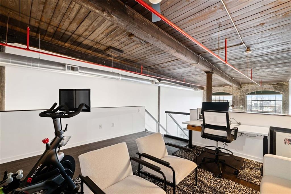 170 BOULEVARD SE Unit E411