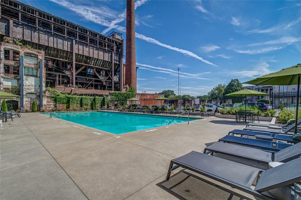 170 BOULEVARD SE Unit E411