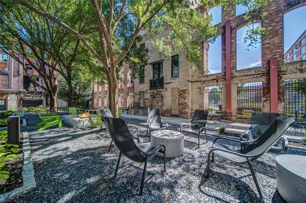 170 BOULEVARD SE Unit E411
