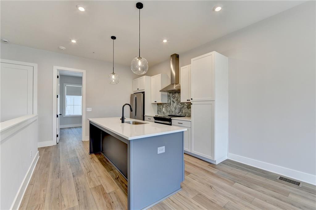 1297 Longreen Terrace Unit 5