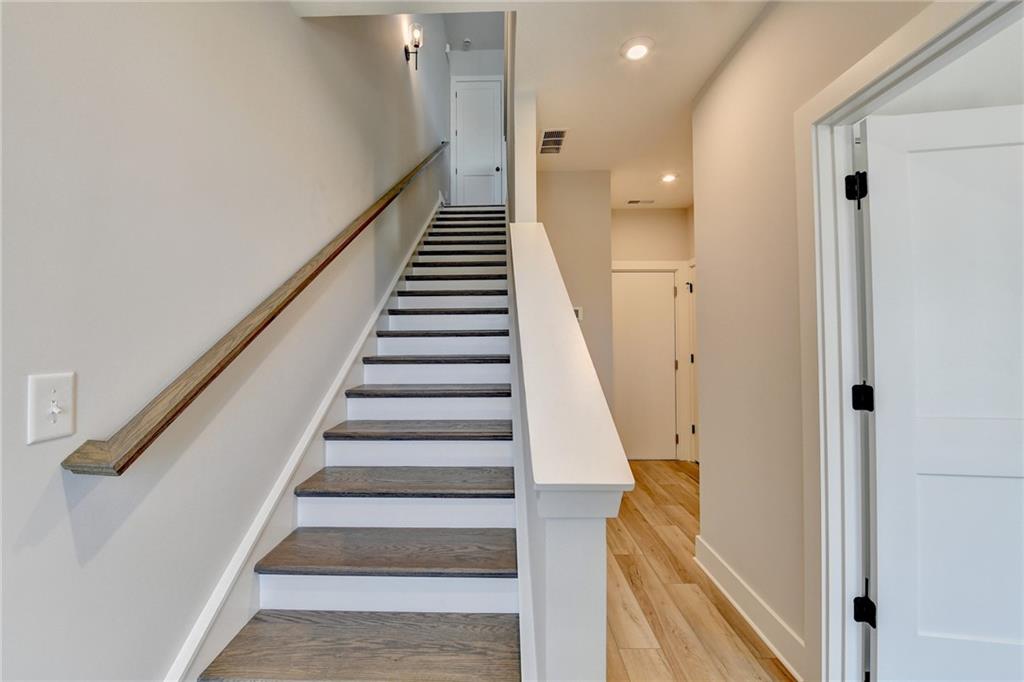 1297 Longreen Terrace Unit 5