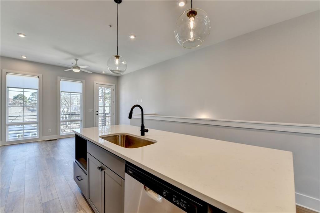 1297 Longreen Terrace Unit 5