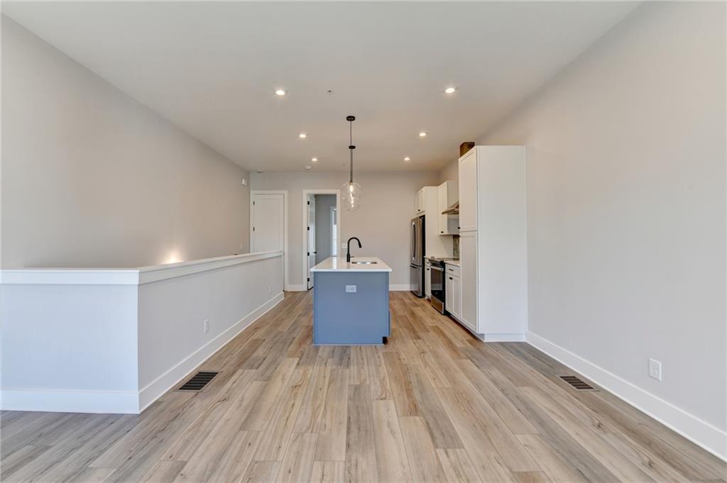 1297 Longreen Terrace Unit 5