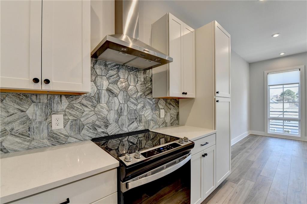 1297 Longreen Terrace Unit 5