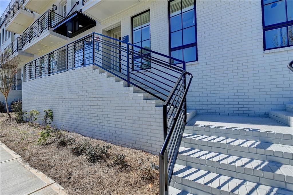 1297 Longreen Terrace Unit 5