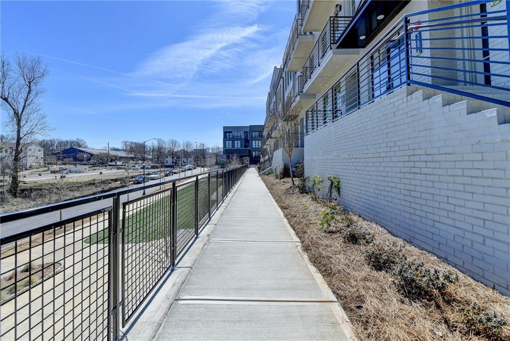 1297 Longreen Terrace Unit 5