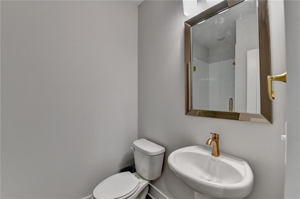 1297 Longreen Terrace Unit 5