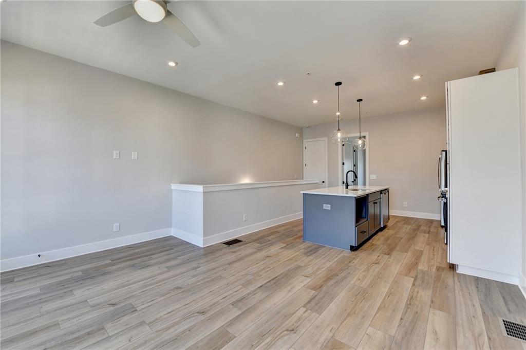 1297 Longreen Terrace Unit 5