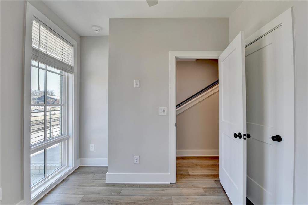 1297 Longreen Terrace Unit 5
