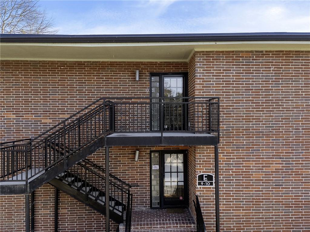1705 Monroe Drive NE Unit E10