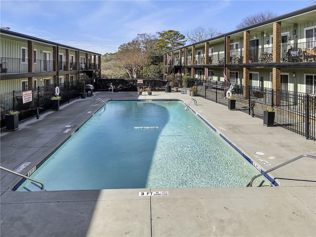 1705 Monroe Drive NE Unit E10