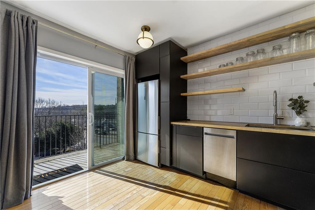 1705 Monroe Drive NE Unit E10