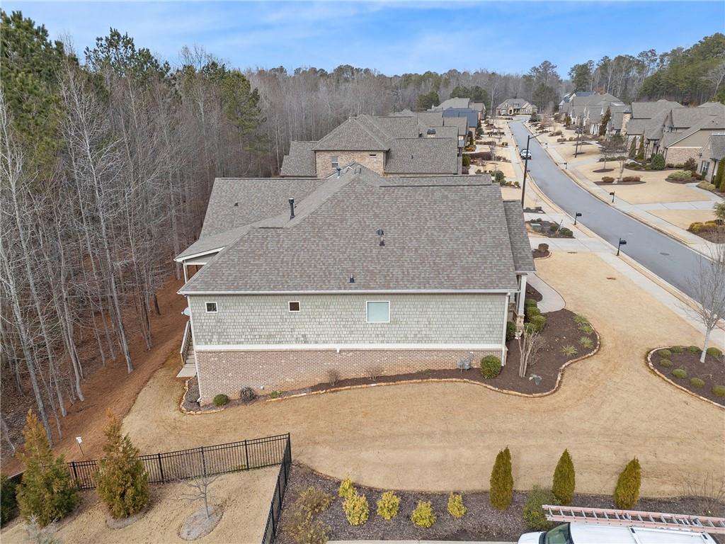 733 Creekside Bend