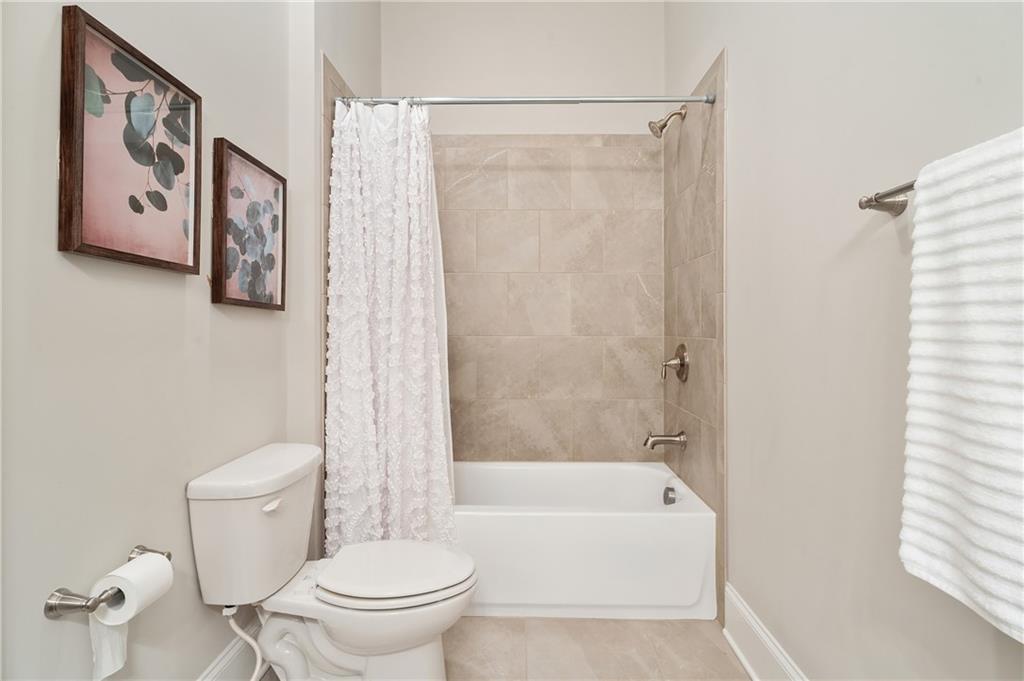 733 Creekside Bend
