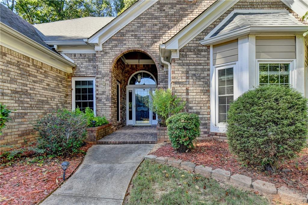 2530 Peregrine Trail